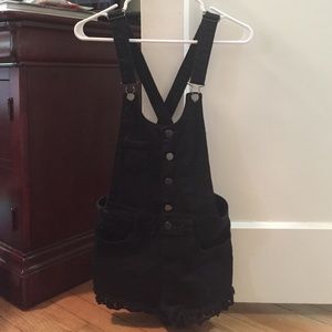 Black forever 21 overalls