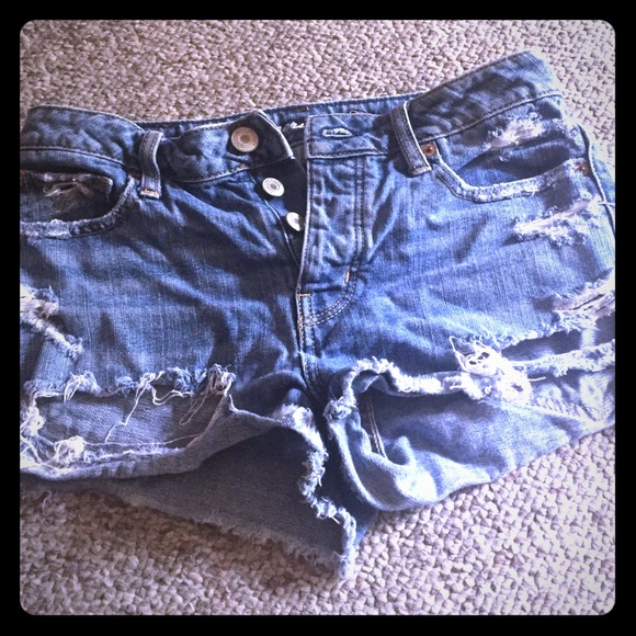 American Eagle destroyed jean shorts - Picture 1 of 2