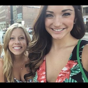 Meet your Posher, Tori