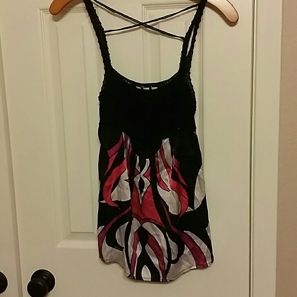 2b BEBE Top - Picture 1 of 4