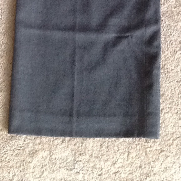 Gray wool dress pants - Picture 3 of 3