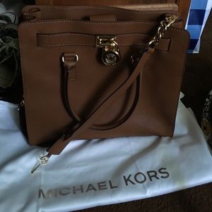 Michael Kors Large Hamilton tote- SOLD