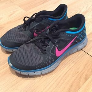 Nike Free Run 5.0 Charcoal Gray, Blue and Pink