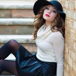 Meet your Posher, Olivia