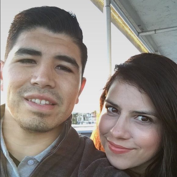 Meet your Posher, Ari