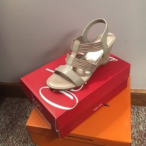 Gray sandals wedges. Brand new!