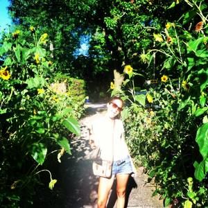 Meet your Posher, Cara