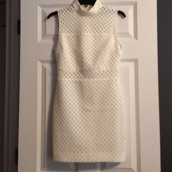 Elizabeth and James Dresses & Skirts - Elizabeth & James dress