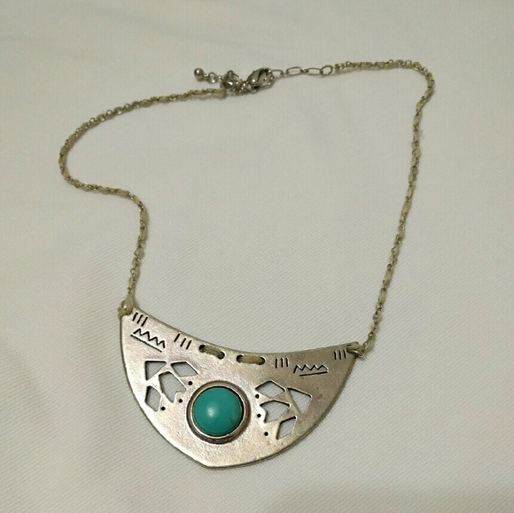 American Eagle Outfitters Jewelry - Turquoise Southwestern Silver Necklace