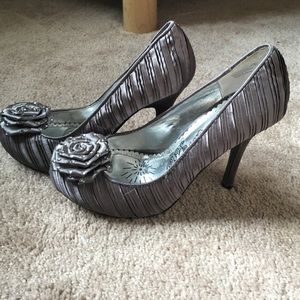 Buckle heels