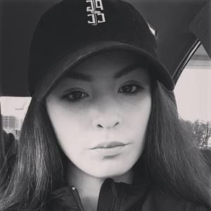Meet your Posher, Alondra