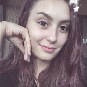 Meet your Posher, Gabriella