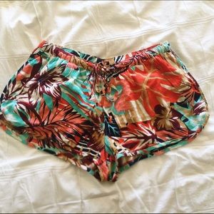 Roxy floral, loose shorts. Size M