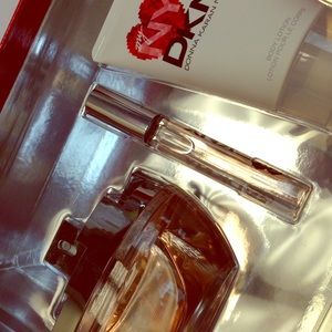 DKNY Perfume Set