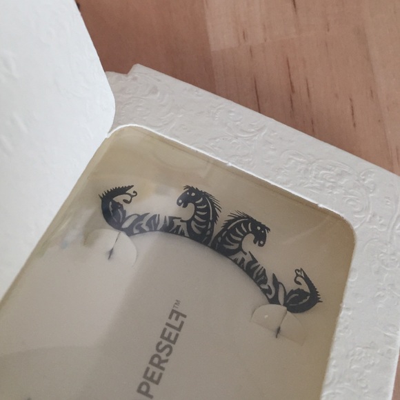 Paperself eyelashes - Picture 2 of 3