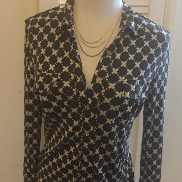 Tory Burch Sassy 100% Silk Button Up. M