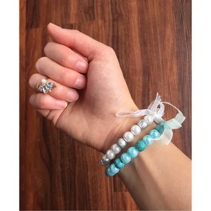 [2 PC] Aqua & White Pearl Bead Bracelet
