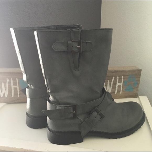 Wet Seal Shoes - Charcoal grey boots