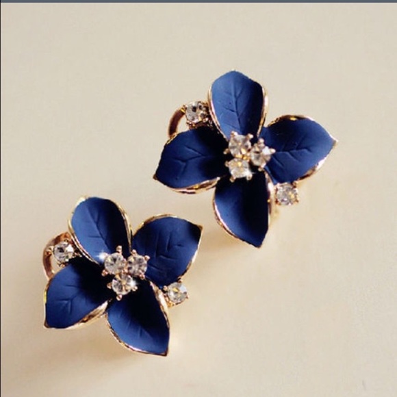18k gold plated flower rhinestone earrings