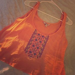 Decree high low colorful crop top 😍