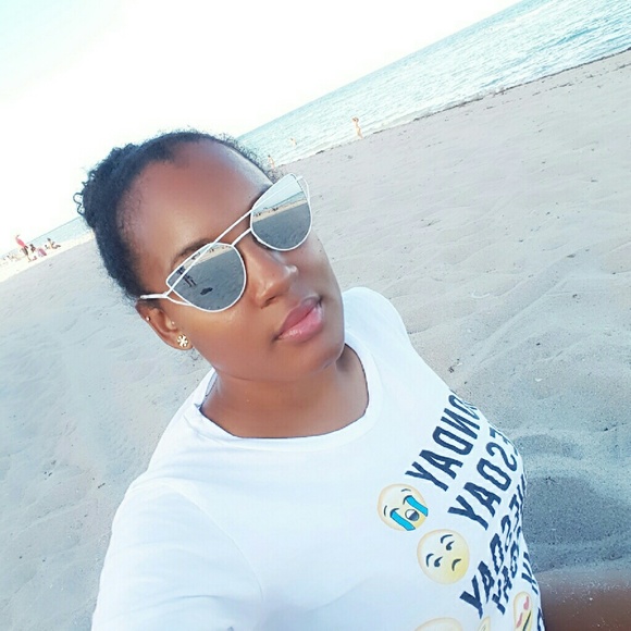 White Sunglasses - Picture 2 of 4