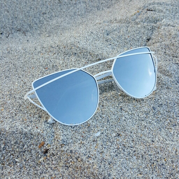 White Sunglasses - Picture 4 of 4