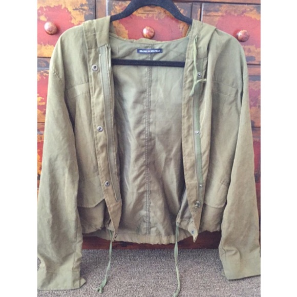 Brandy Melville Army Green Light Jacket!