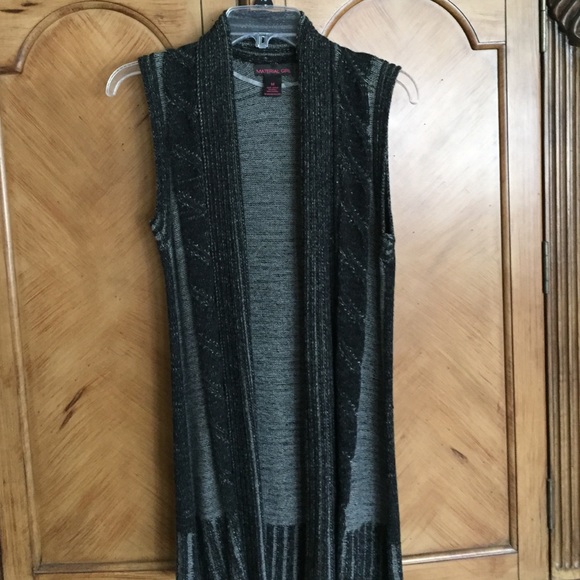 Sweater vest