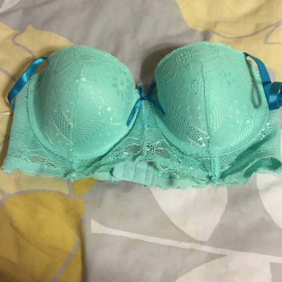 Bra 34C - Picture 1 of 2