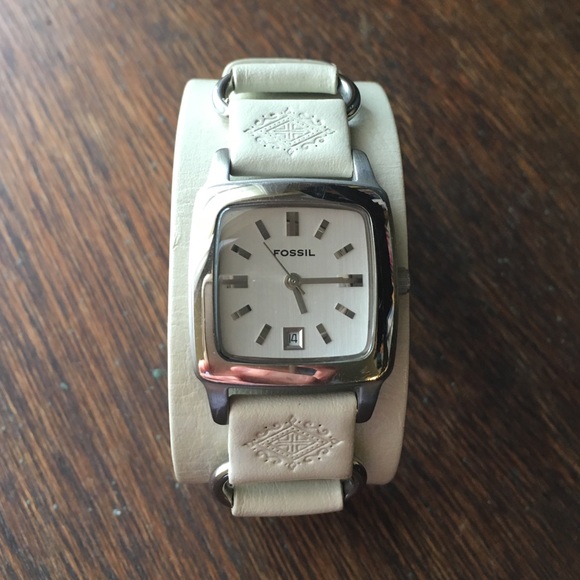 Fossil Accessories - Ivory leather Fossil watch