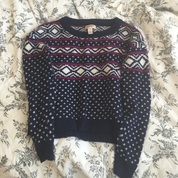 Winter Sweater - Picture 1 of 2