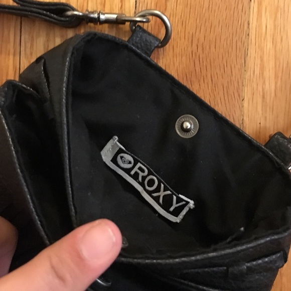 Brand new Roxy purse, never used. No tags - Picture 3 of 3