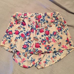 Floral flow shorts