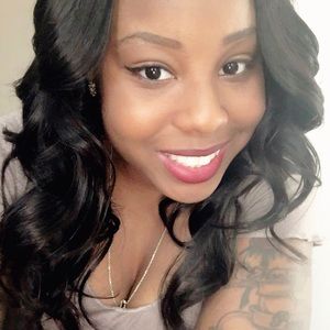 Meet your Posher, Pietra