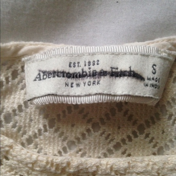 Cropped Tee - Picture 2 of 2