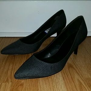 Nine West Herringbone Detail Kitten Heels