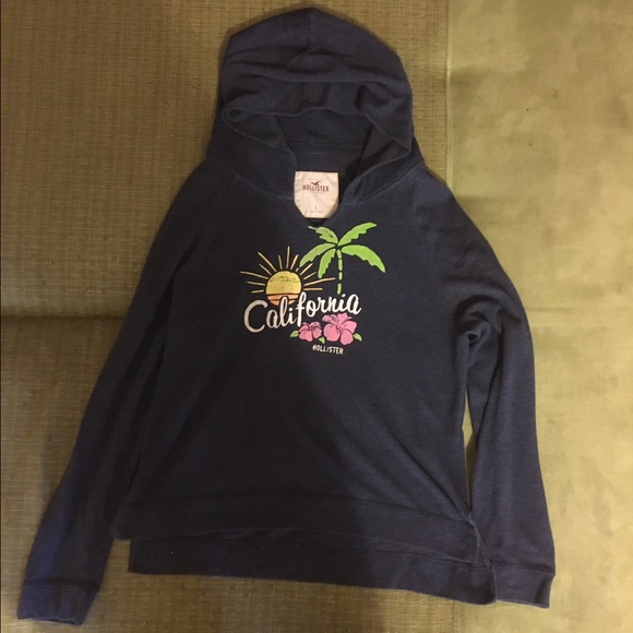 Hollister pullover