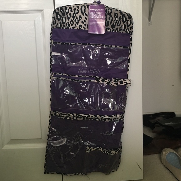 Hanging organizer
