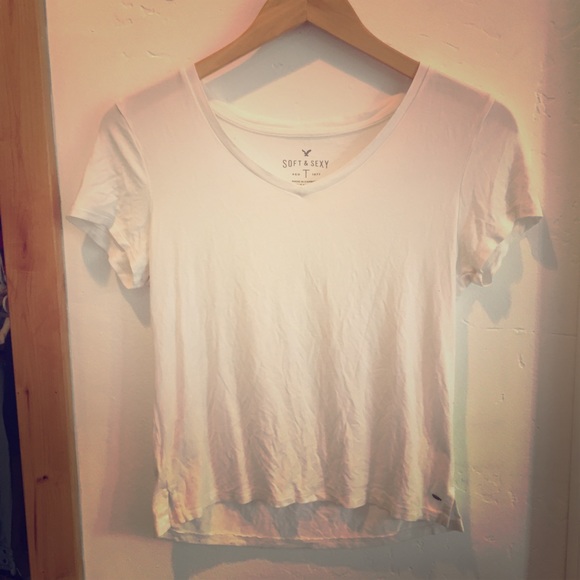 American Eagle Outfitters Tops - White soft and sexy American eagle tomgirl tee