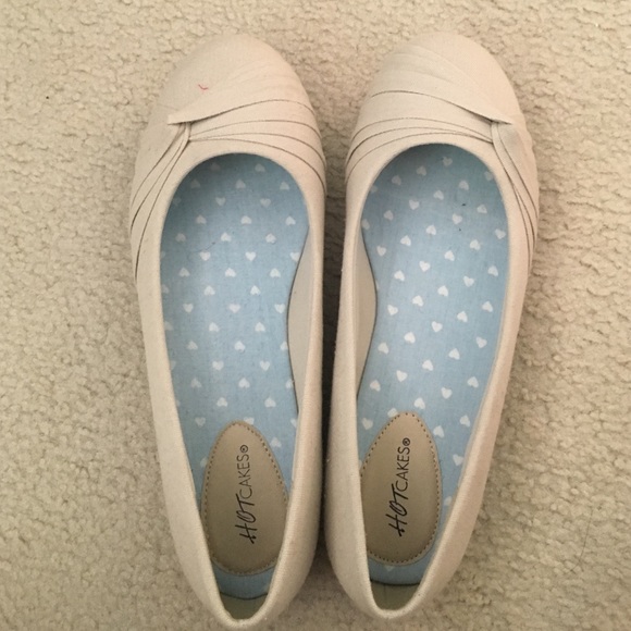 Never worn flats