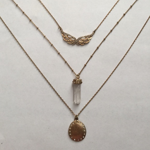 Triple layered gold necklace