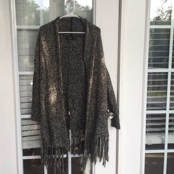 Forever 21 Sweaters - NWOT Cozy Boho Sweater