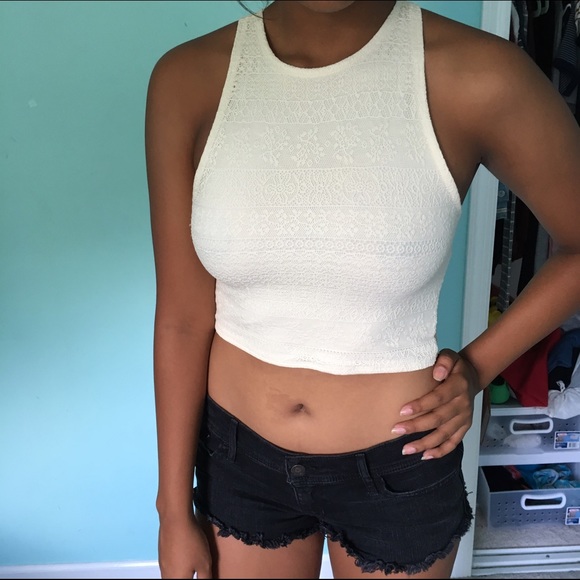 CREAM CROP TOP - Picture 1 of 2