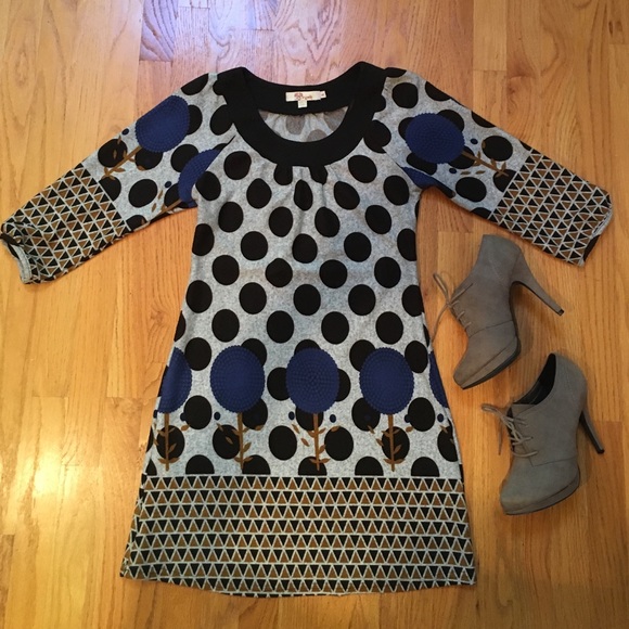 Dresses & Skirts - Grey Polka dot dress