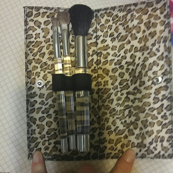 No name brand make up