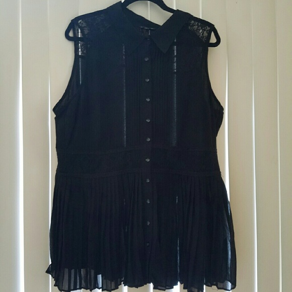 City Chic Pleated with Lace