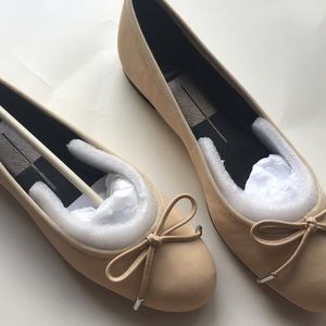 NWOT Dolce Vita Ballet Flats