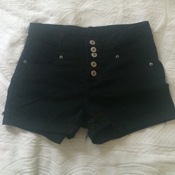 High waisted black shorts - Picture 1 of 4