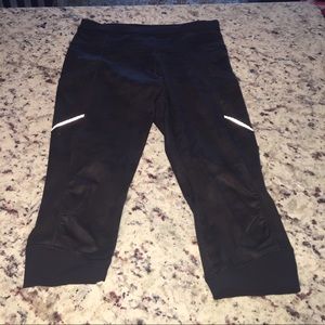 Lululemon camo cropped leggings