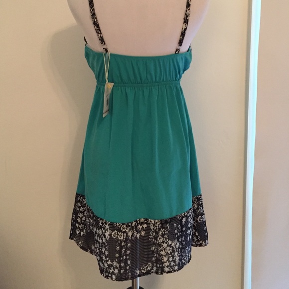 Pretty Emerald Sundress - Picture 4 of 4